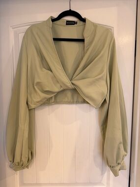 Pretty little thing Sage Twist-Front Cropped Top
